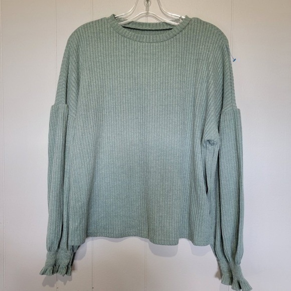 Emery Rose Sage Green‎ Ribbed Knit Balloon Sleeve Ruffle Cuff Top Large